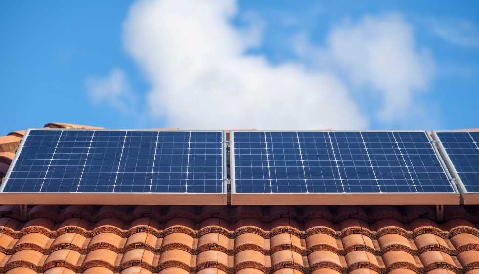 Instalación de paneles solares fotovoltaicos - SIGNUM