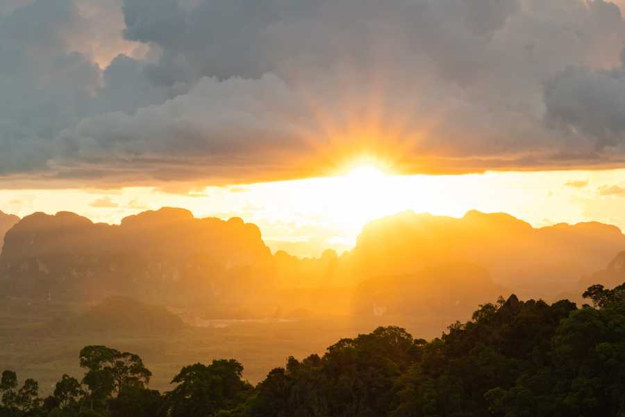 Luz de sol al amanecer 